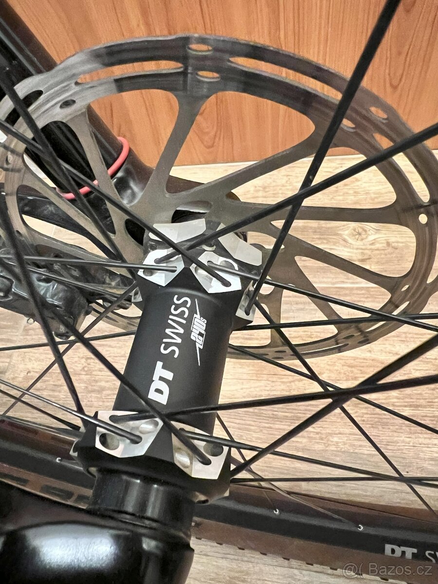 Zapletená karbonová kola DT SWISS XRC 1200 + Náboje 240s