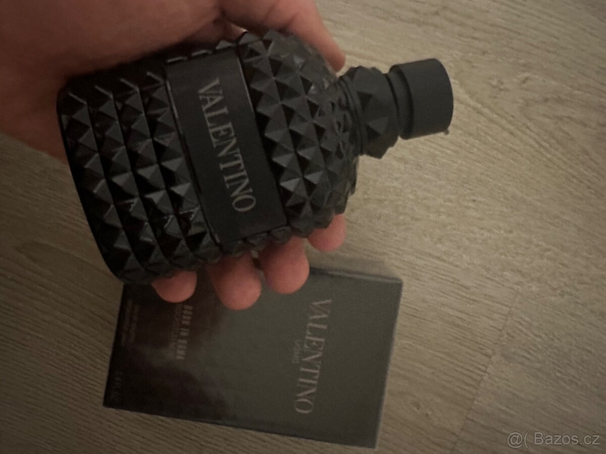 Valentino parfem