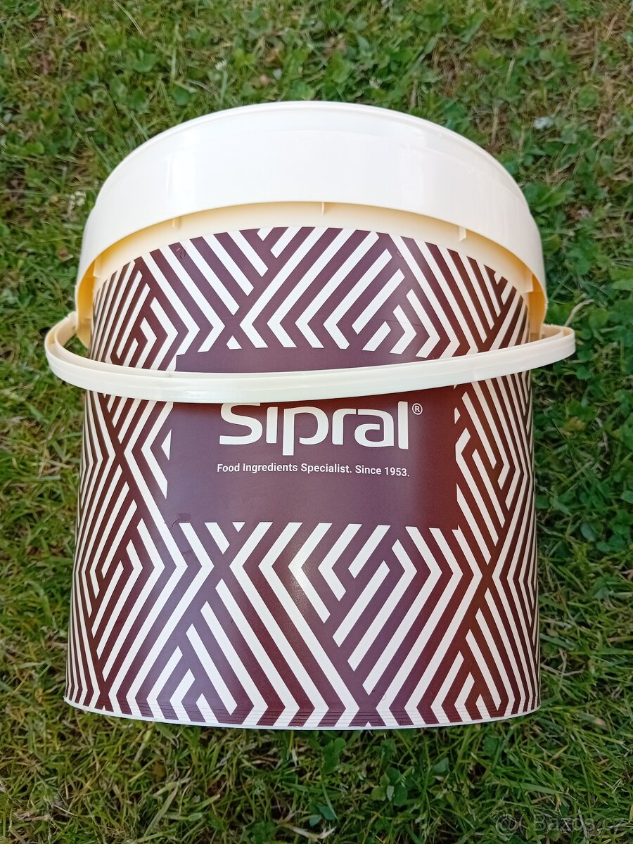 Plastové kbelíky 6L