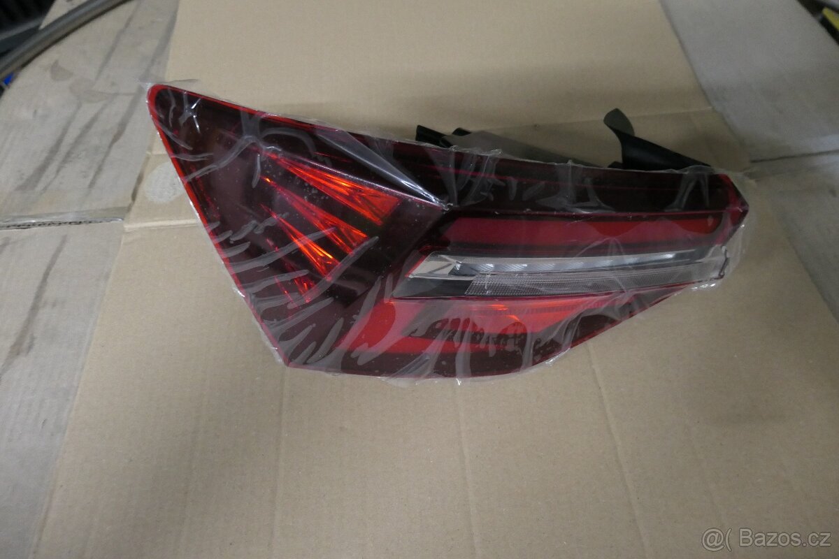 Zadní L lampa 57A945207D