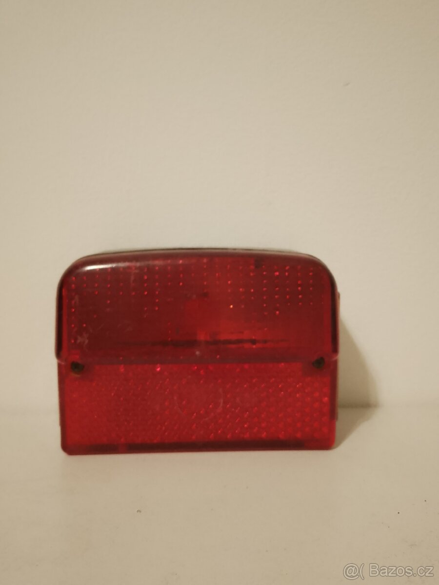 Prodám zadní světlo Jawa 350/638 640