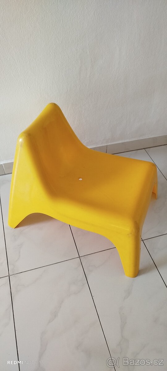 Dětská židlička z IKEA