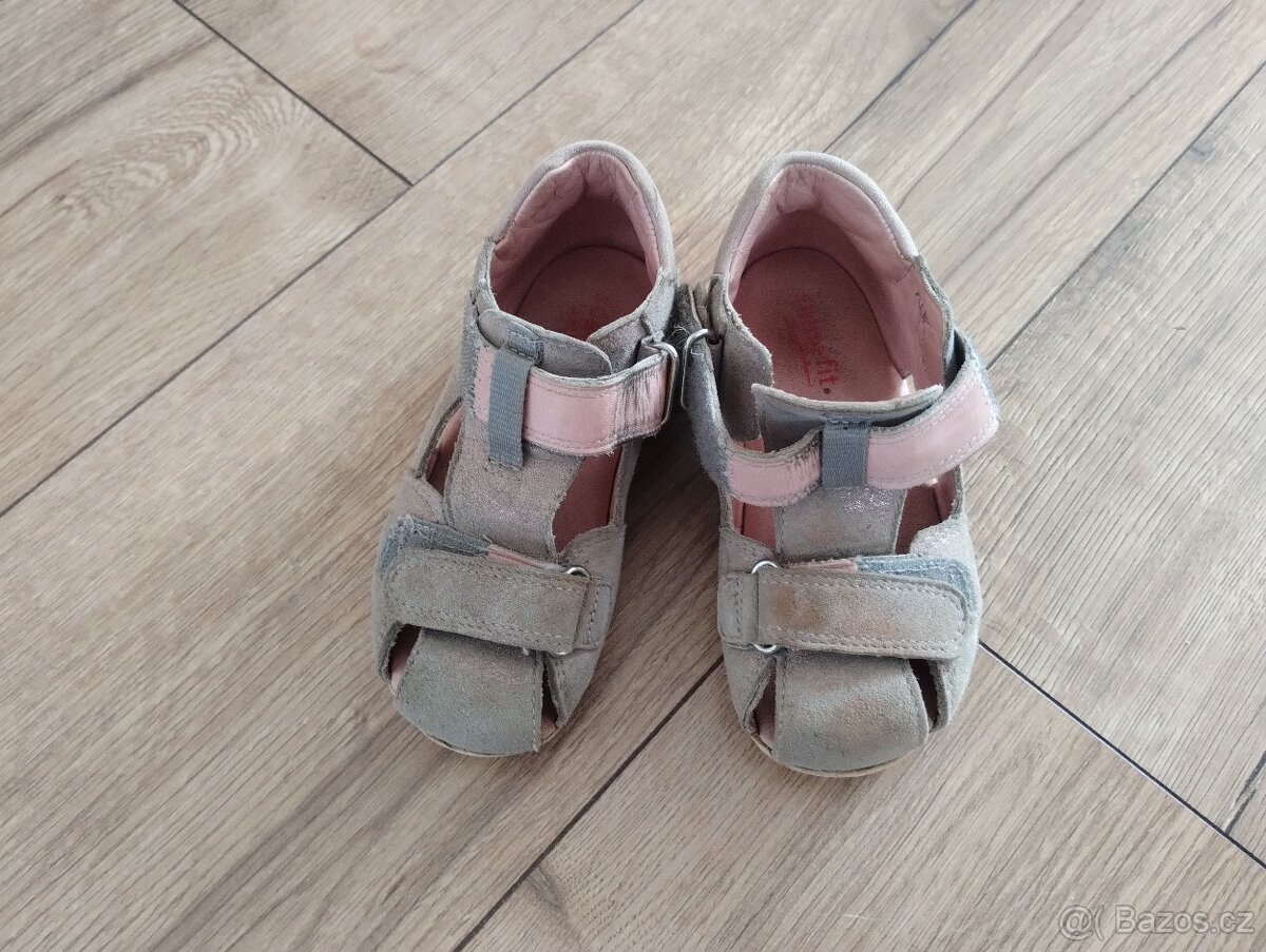 Sandály Superfit, vel. 24
