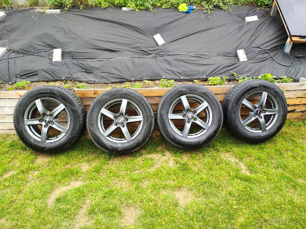 17" kola Alutec + zánovní pneu Nokian