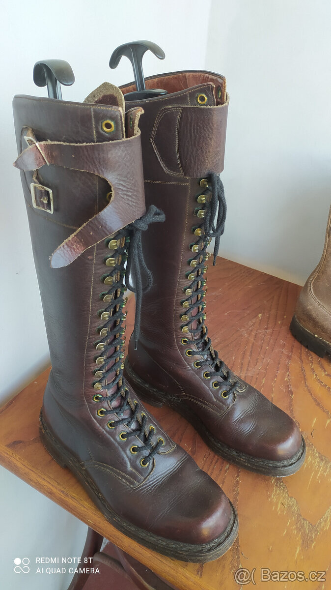 KOUPÍM- staré vysoké šněrovací boty -vel. č.40 - 41.