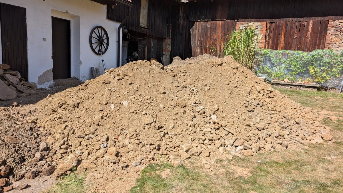 Hlína Zemina - za odvoz