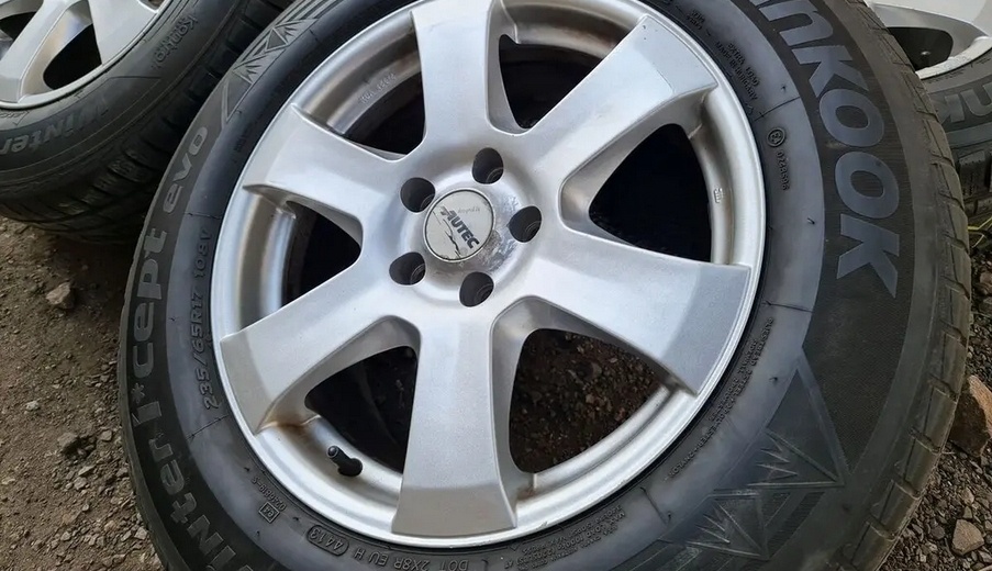 zimní Autec mercedes audi 5x112 8jx17 et45