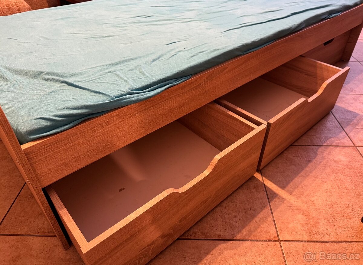 Prodám postel 90x200