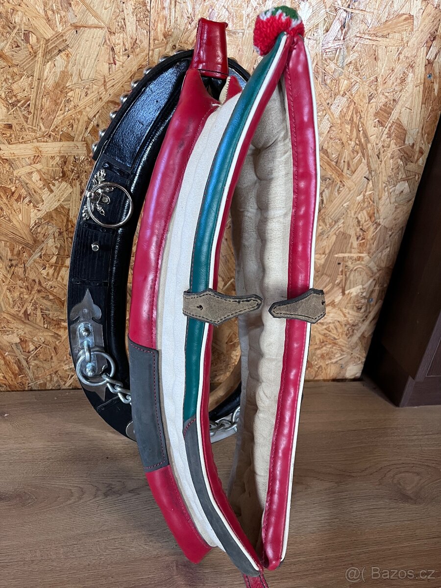 Chomoutový postroj pony