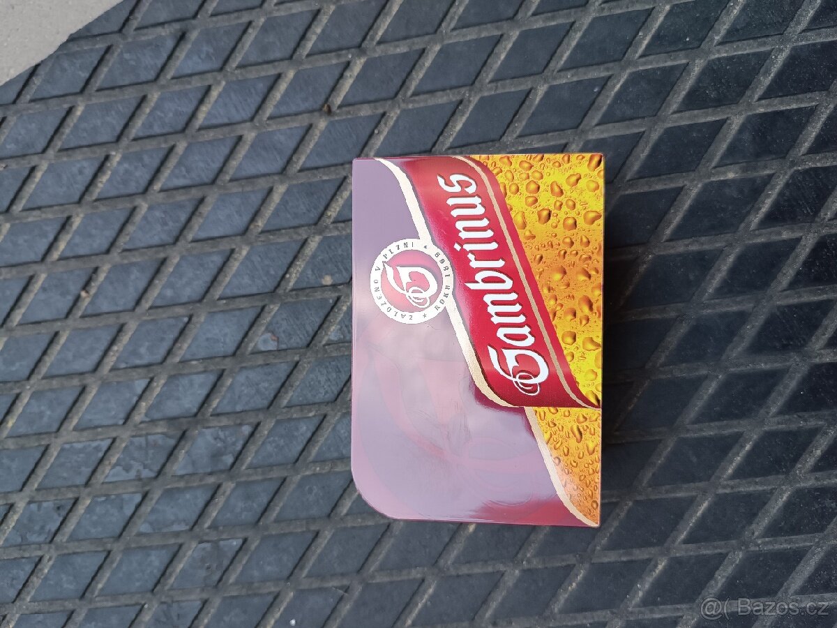 Stojanek na pivní tácky