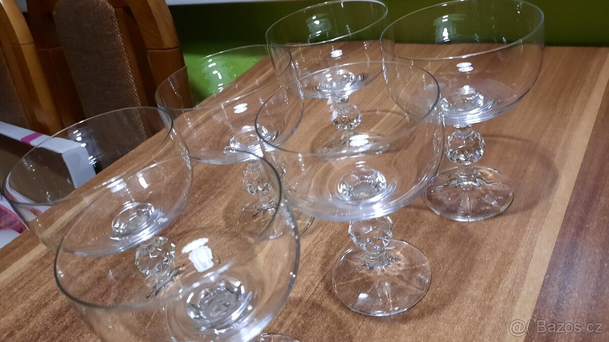 Nové skleničky na šampaňské, sada 6ks bohemia
