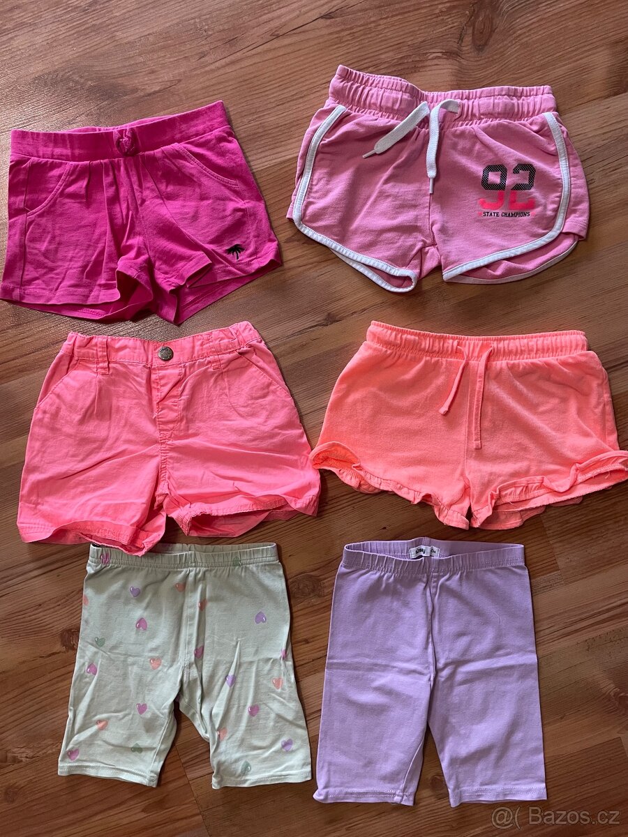 Kraťasy holcicka 3-4 roky