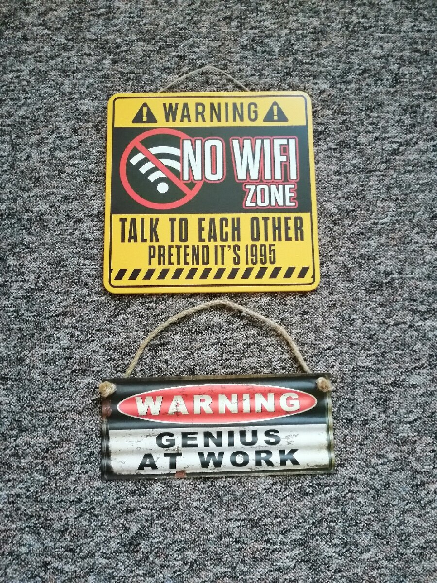 Cedule na pověšení