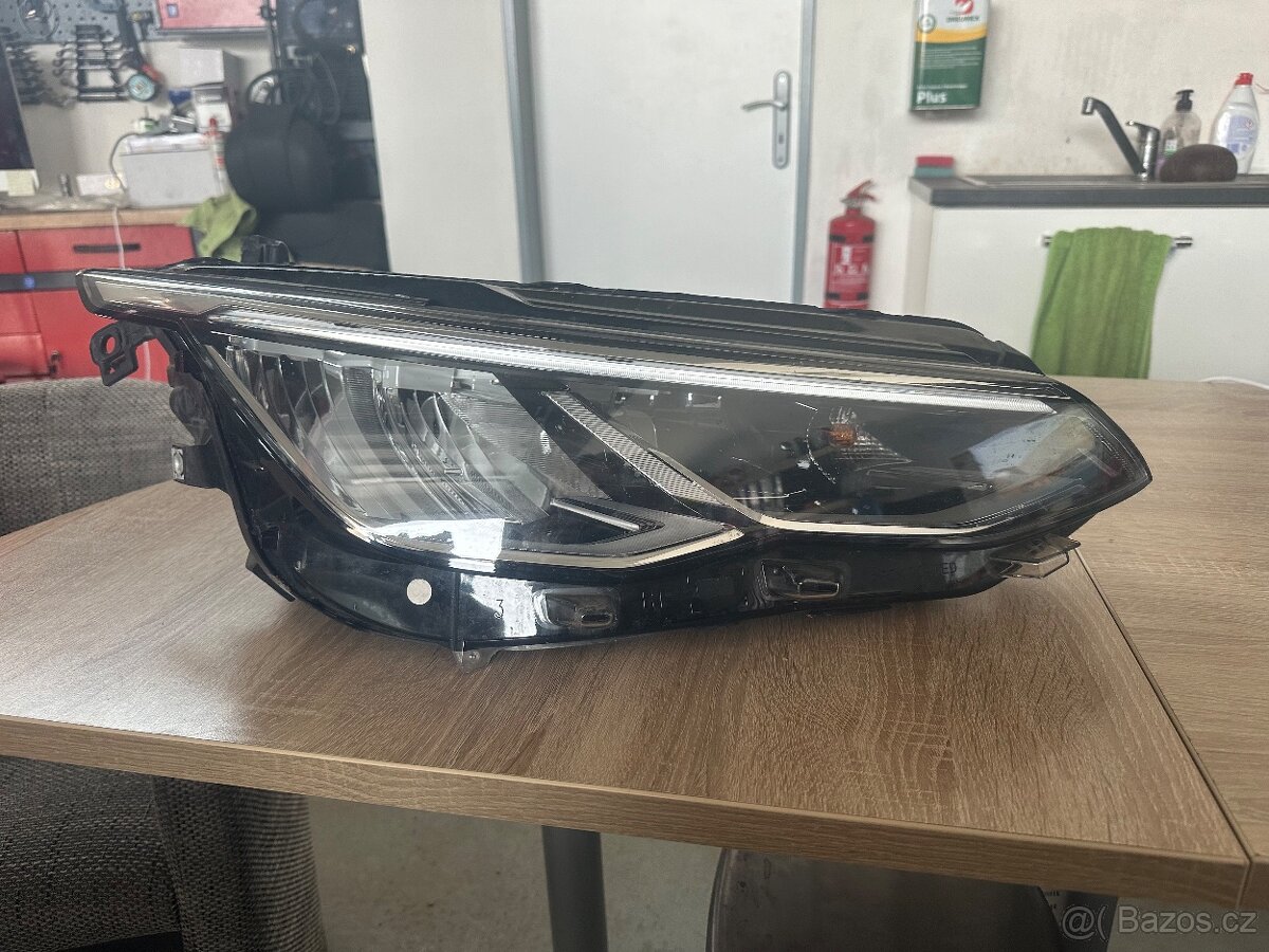 Světlo Volskwagen Golf