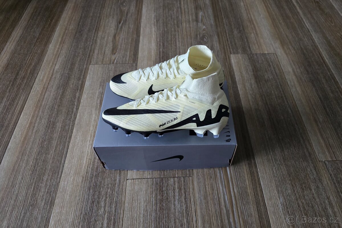 Kopačky Nike Zoom Mercurial Superfly 9 Elite AG-PRO (38,5)