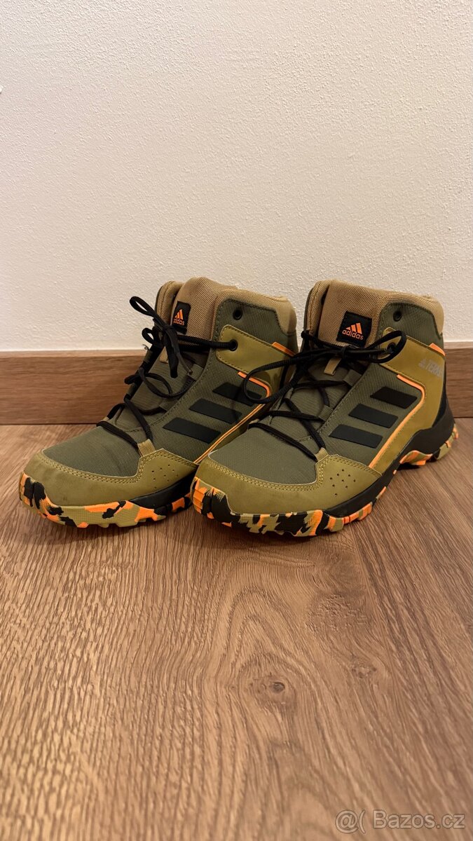 Trekové boty Adidas vel. 37