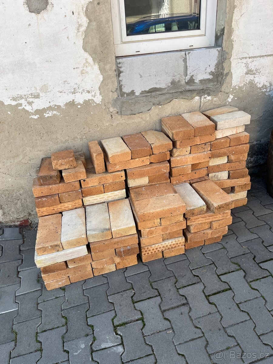 Šamotové cihly 30 x 15 x 7 cm