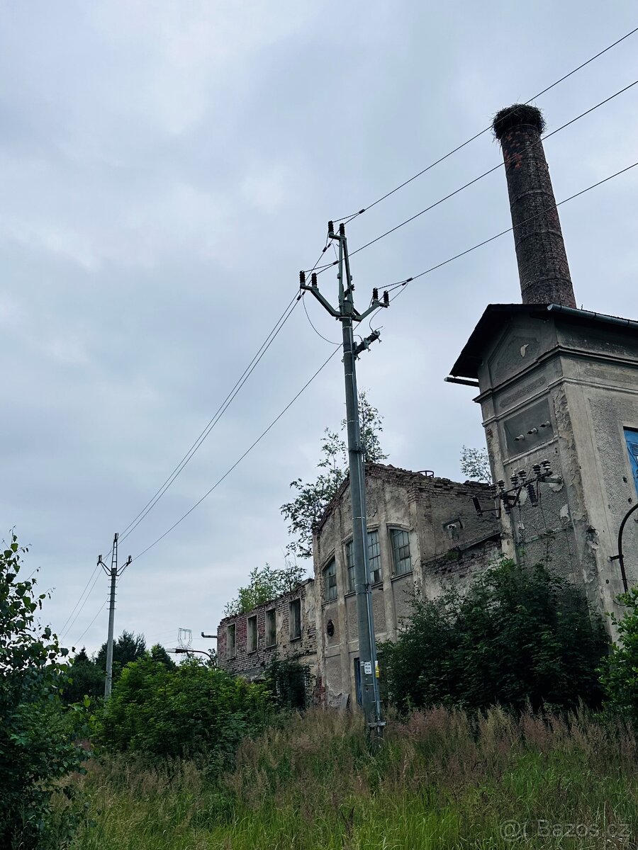 BROWNFIELD - průmyslový areál 12 473 m²- VTE, FVE