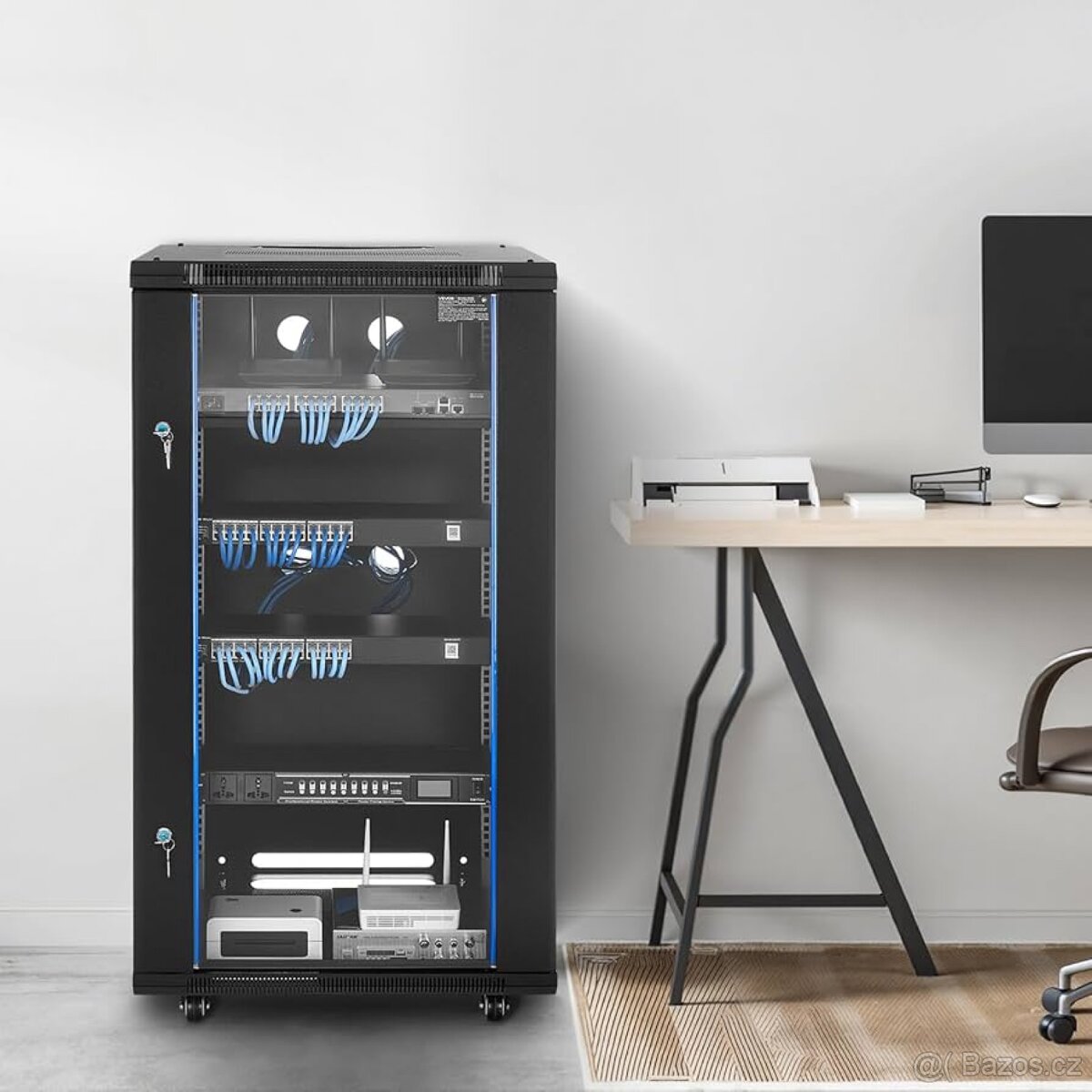 Síťový rozvaděč VEVOR 22U – serverová skříň 19”