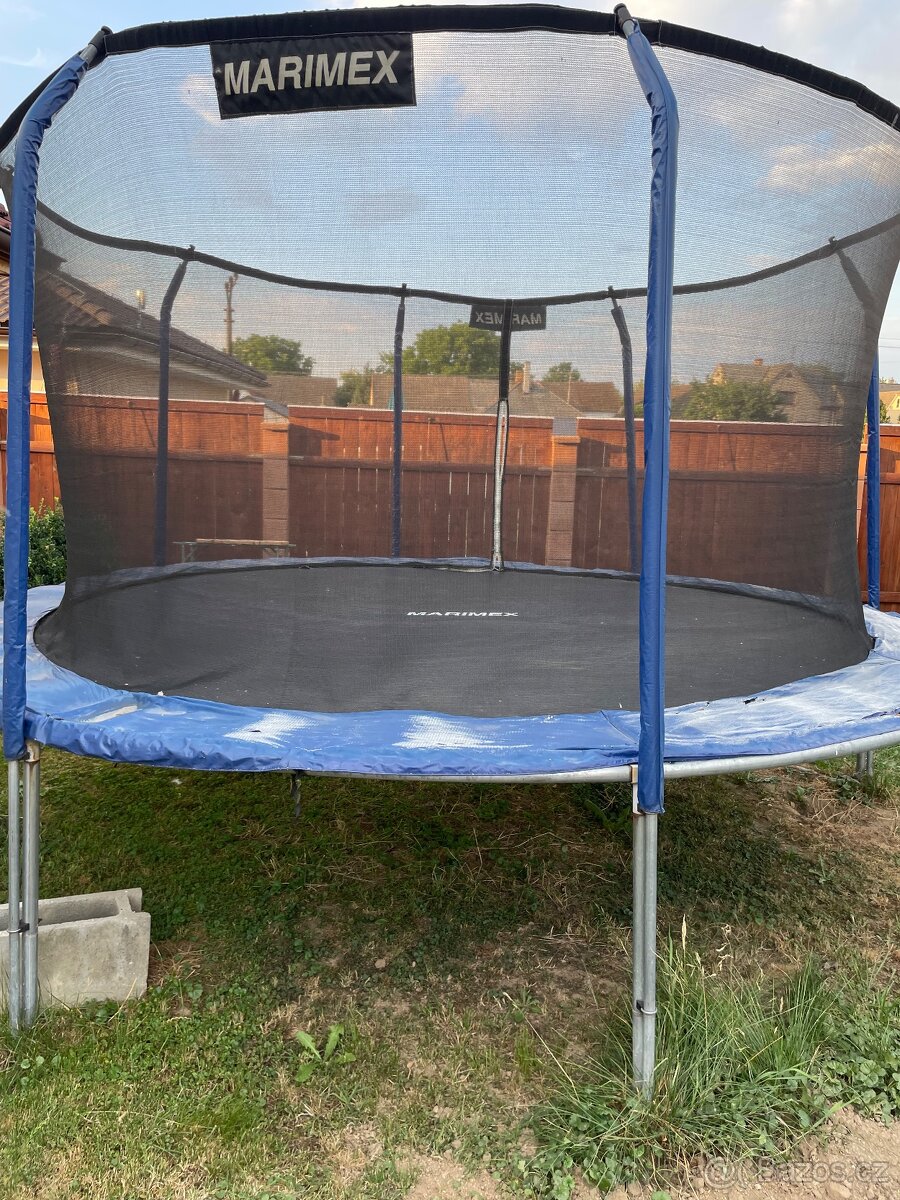 Trampolína