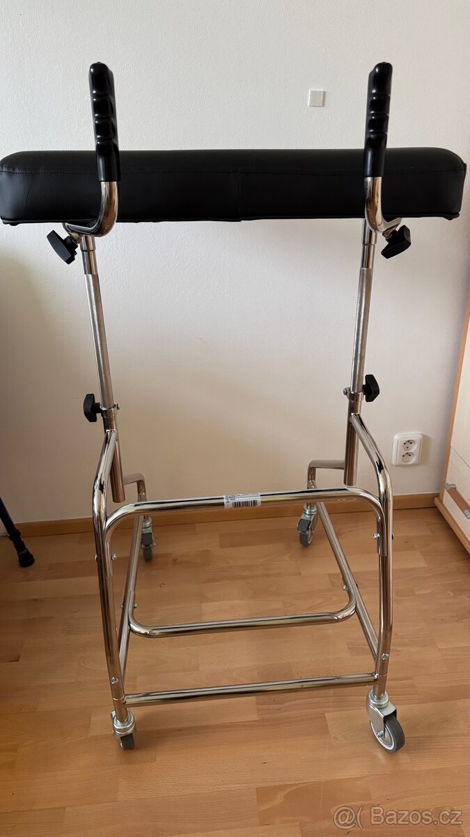 Chodítko vysoké
