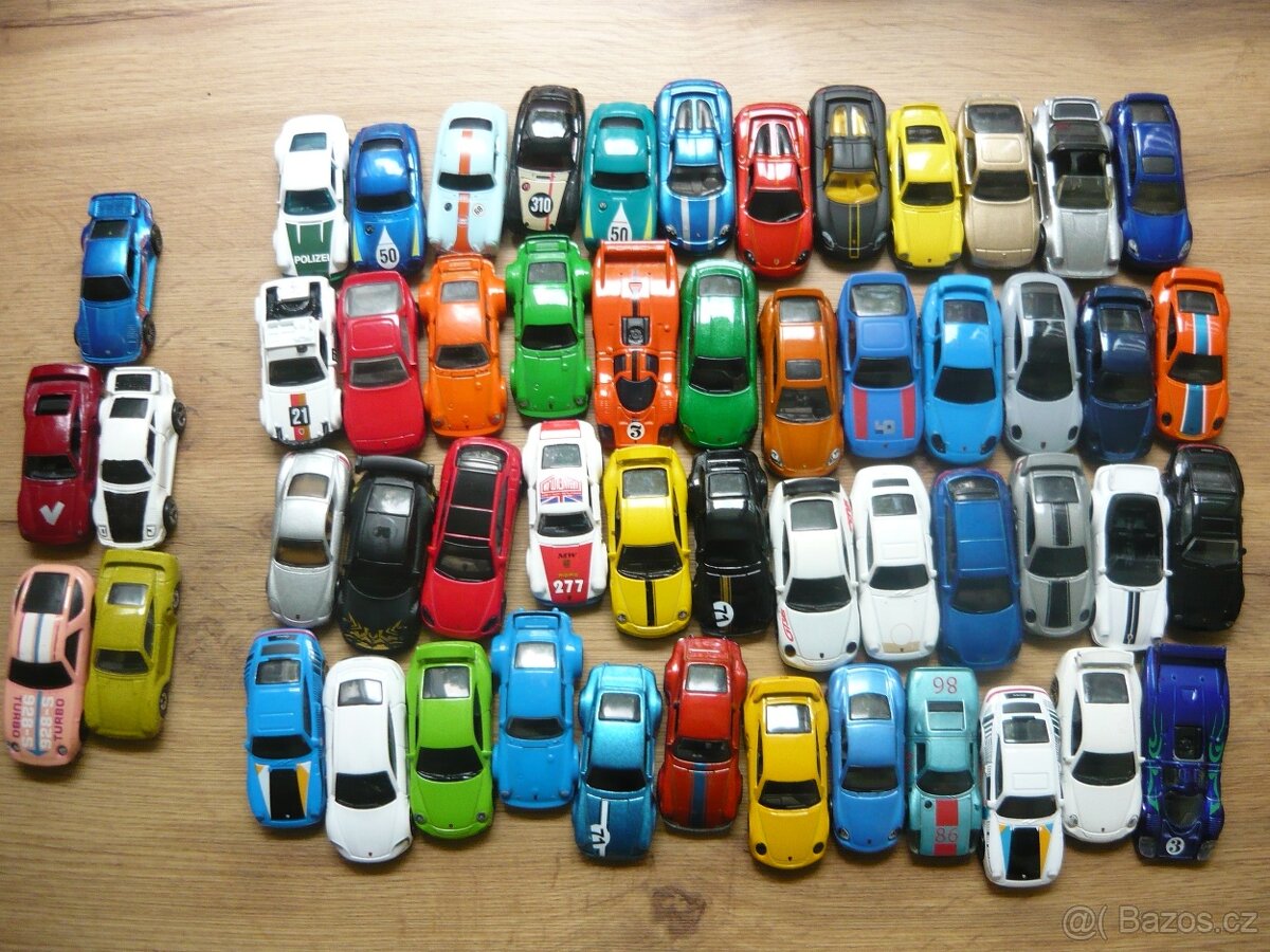 AUTÍČKA HOT WHEELS