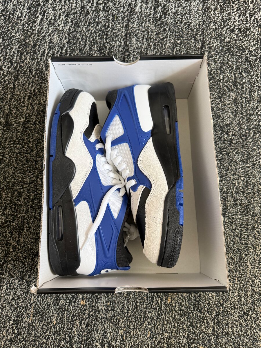 Nike Jordán 4 RM 2 kusy