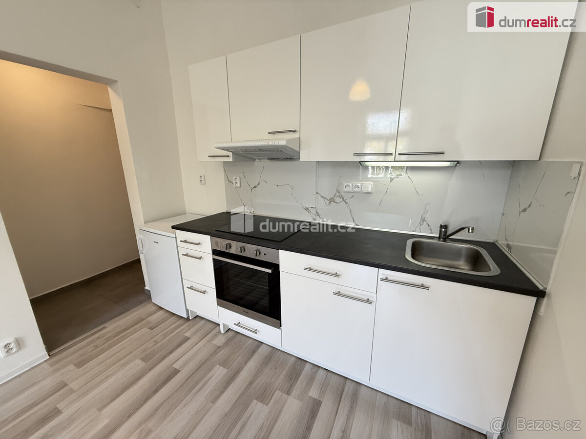 Pronájem bytu 1+kk, 22 m², Praha 5, Praha