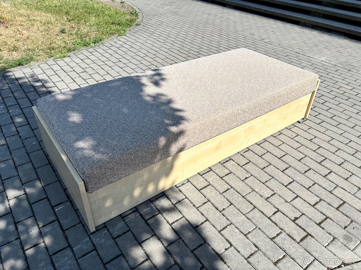 Postel výklopná s úložným prostorem