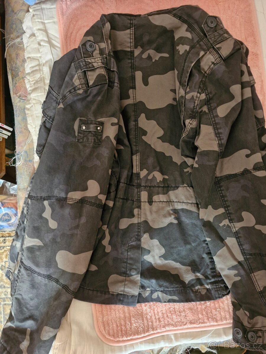 Bundy Brandit- Darkcamo