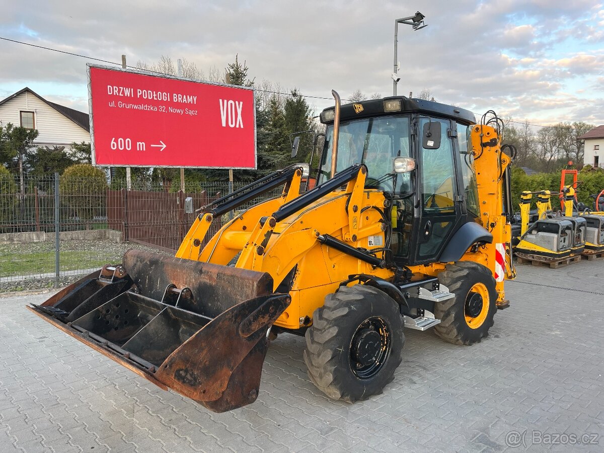 Rýpadlo-nakladač JCB 2CX Streetmaster, 3CX Compact