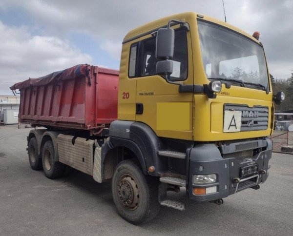 6x6 sklápěč 33/26t MAN TGA