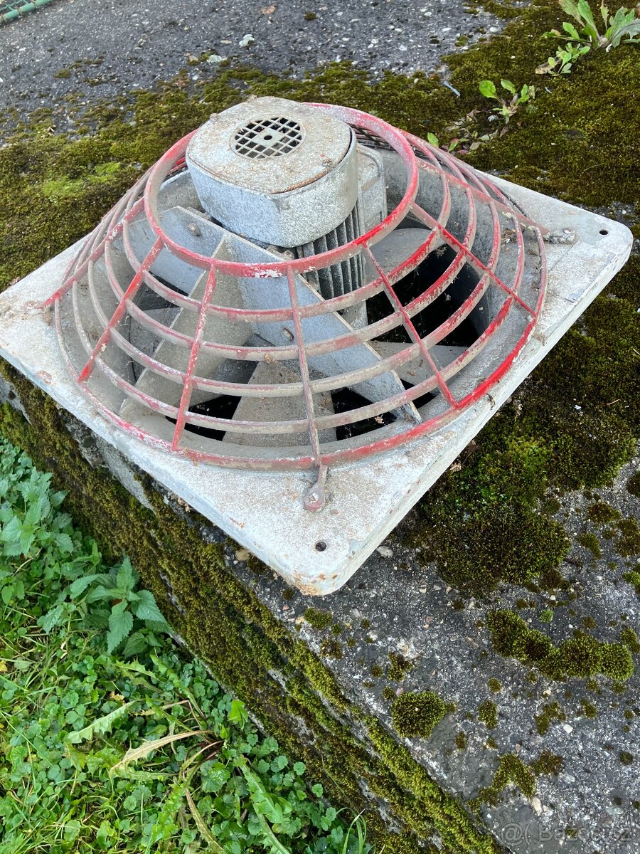 Ventilátor do stěny s elektromotorem