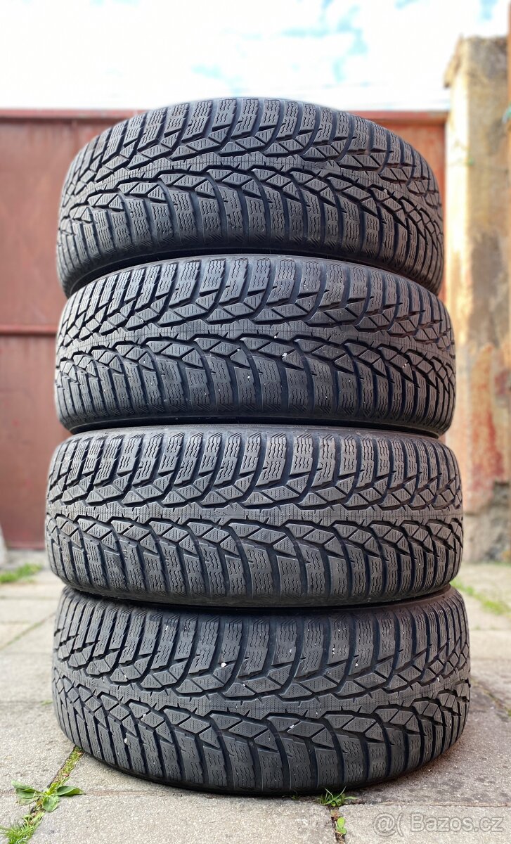 205/55R16 Nokian