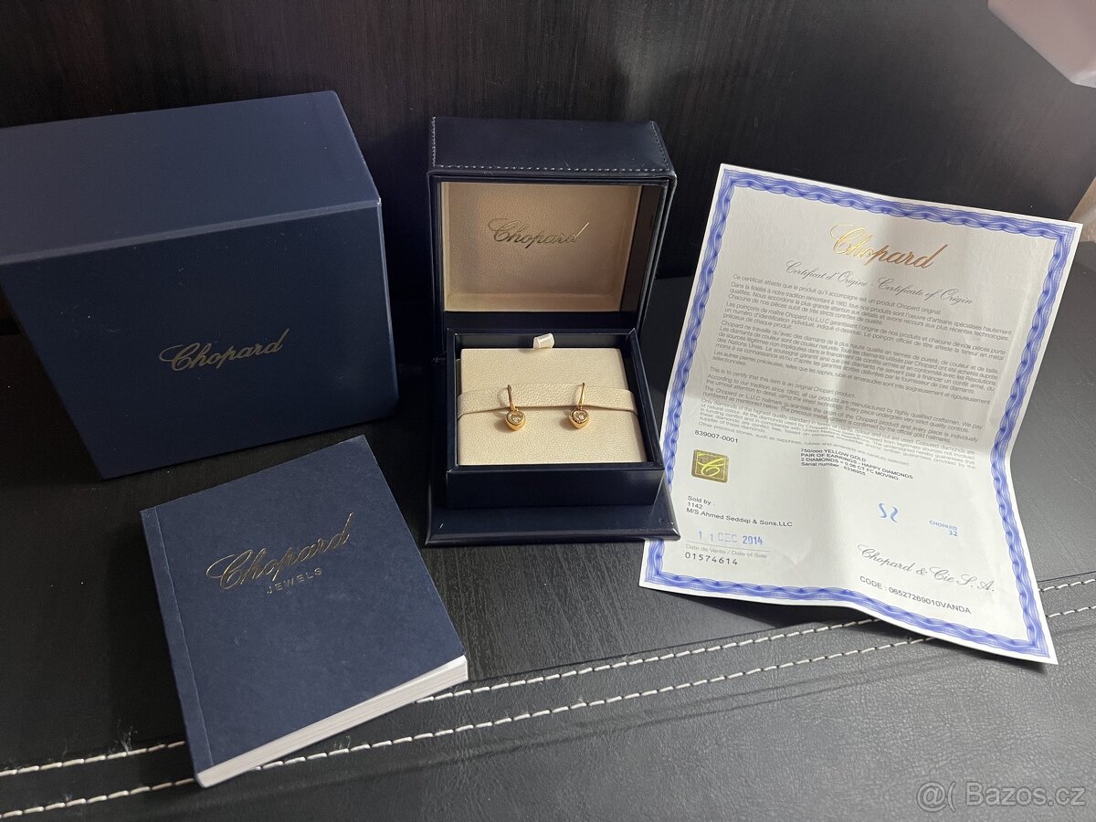 Zlaté náušnice Chopard s pohyblivými diamanty
