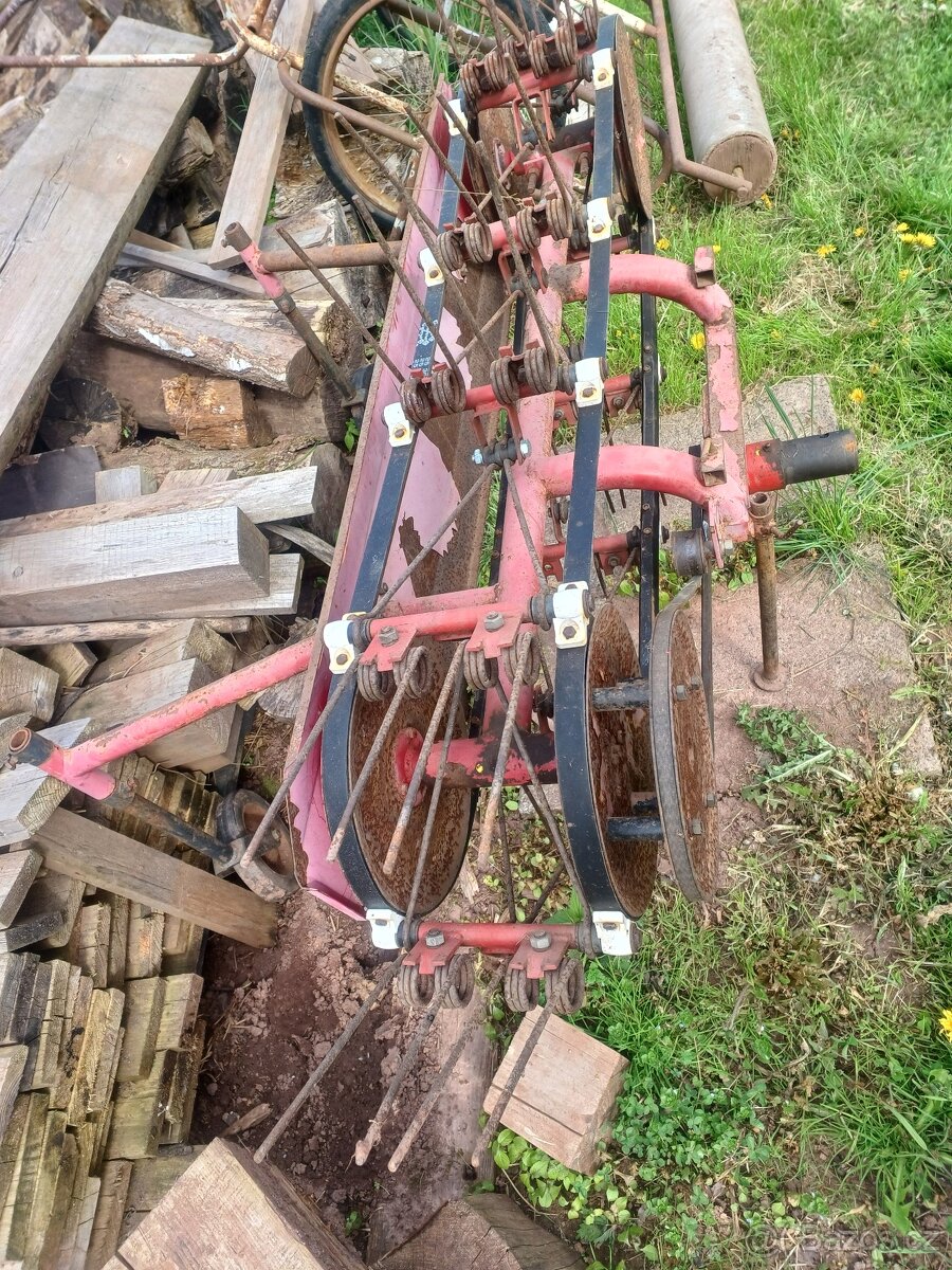 Obraceč sena OP 1