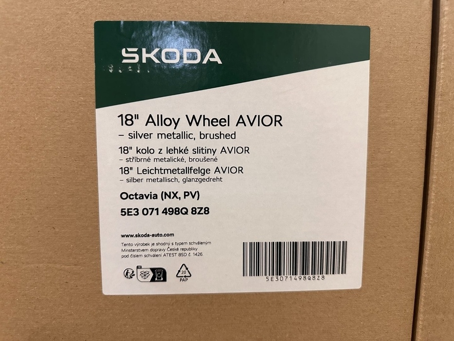 original octavia alu kola škoda iv r18 5E3071498Q