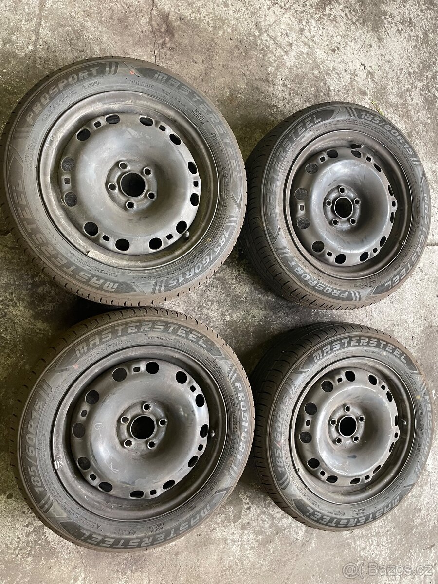 Sada letních kol 185/60 R15 disk 6Jx15 ET38
