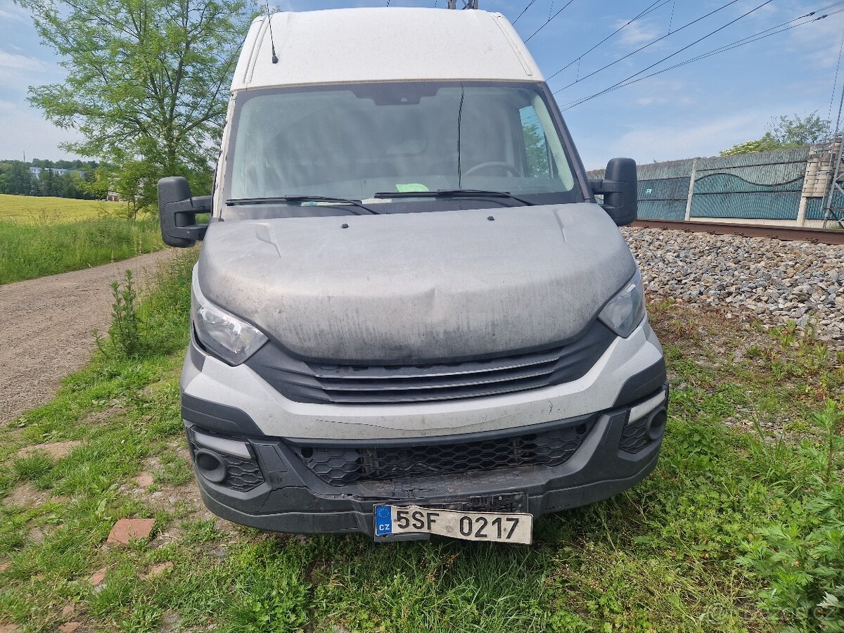 Iveco daily 2,3 hi-matic