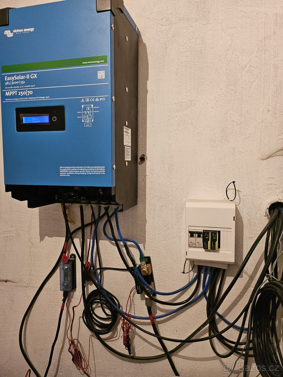 Victron EasySolar-II 48/3000/35-32