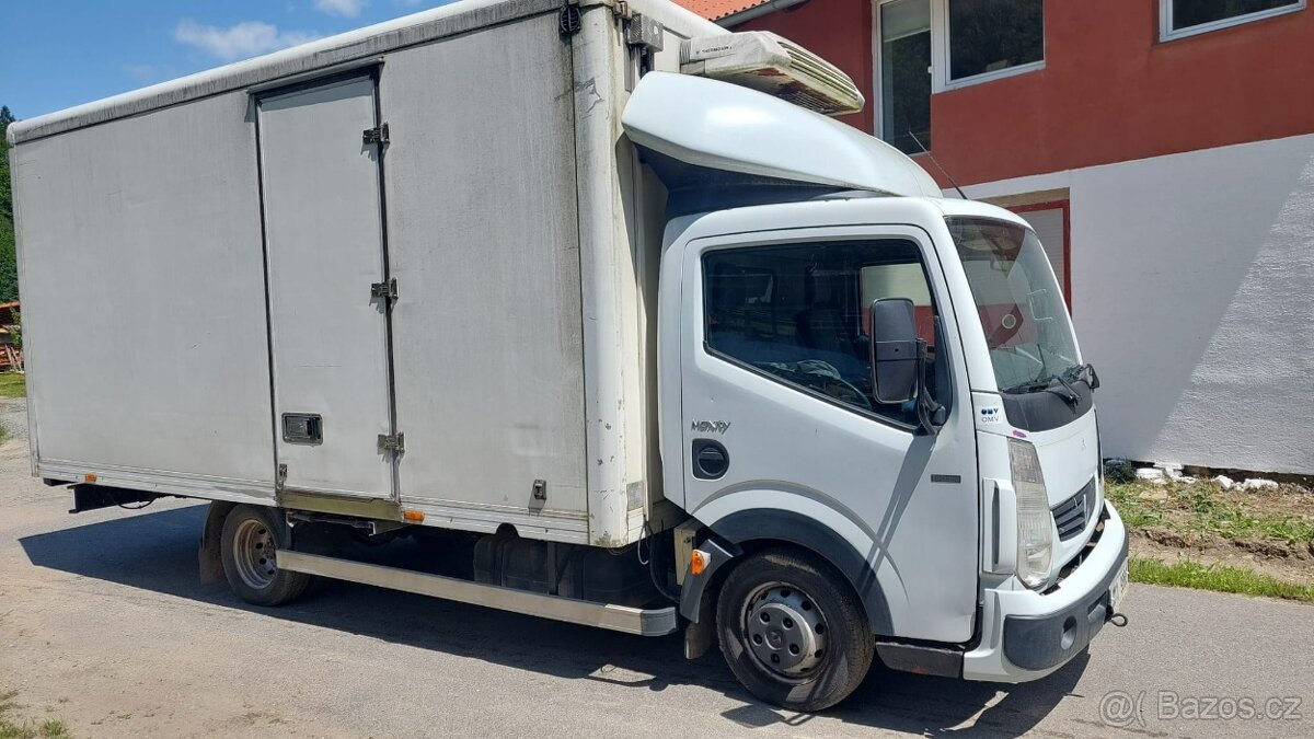 Renault Maxity - Nástavba chlaďák