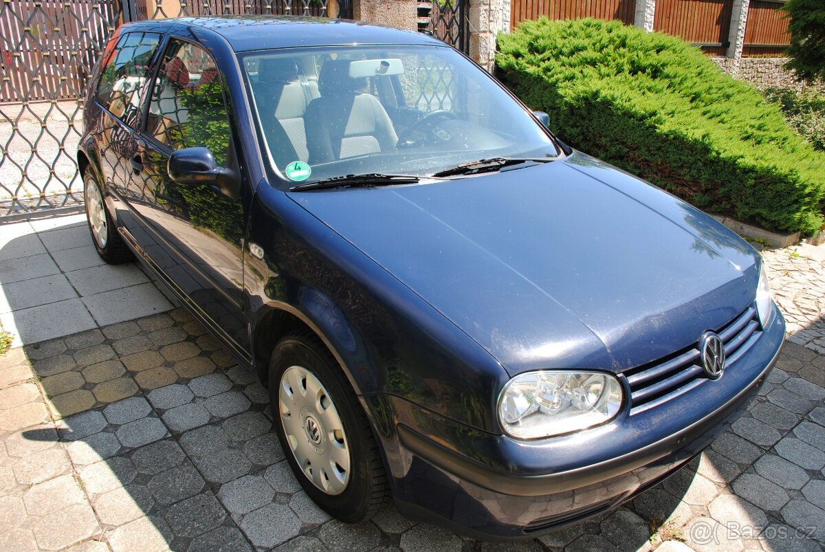 VW GOLF 4 1.4 55kW - klimatizace - naj. 148 000km