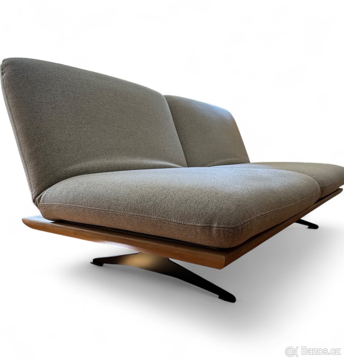 Dieter Knoll ROZKLÁDACÍ POHOVKA, dřevo, textil, šedá