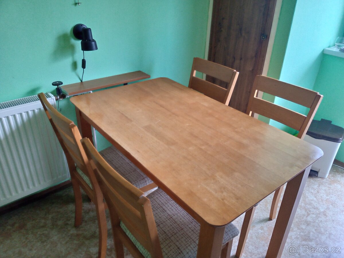 Jídelní stůl, židle
