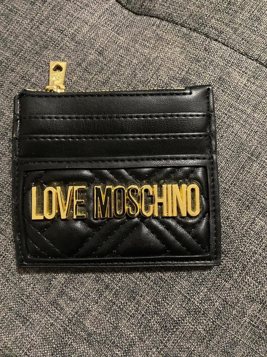 Love moschino