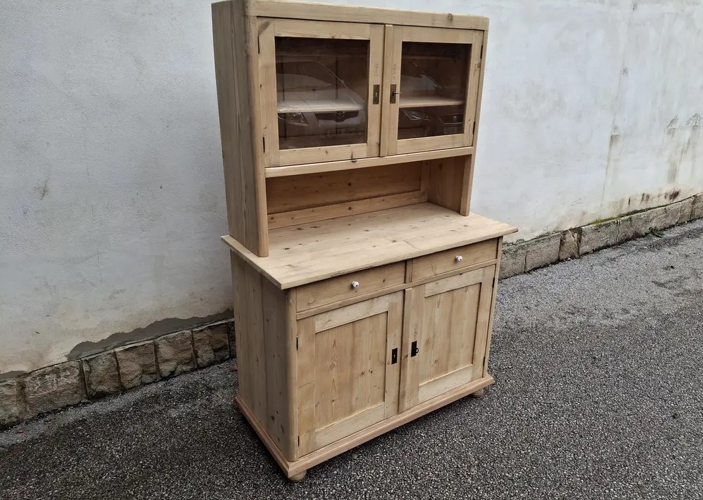 STAROŽITNÝ PŘÍBORNÍK ZRESTAUROVANÝ