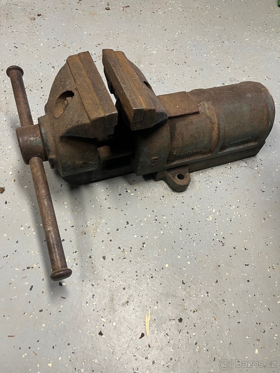 Dílenský svěrák Kasper 150