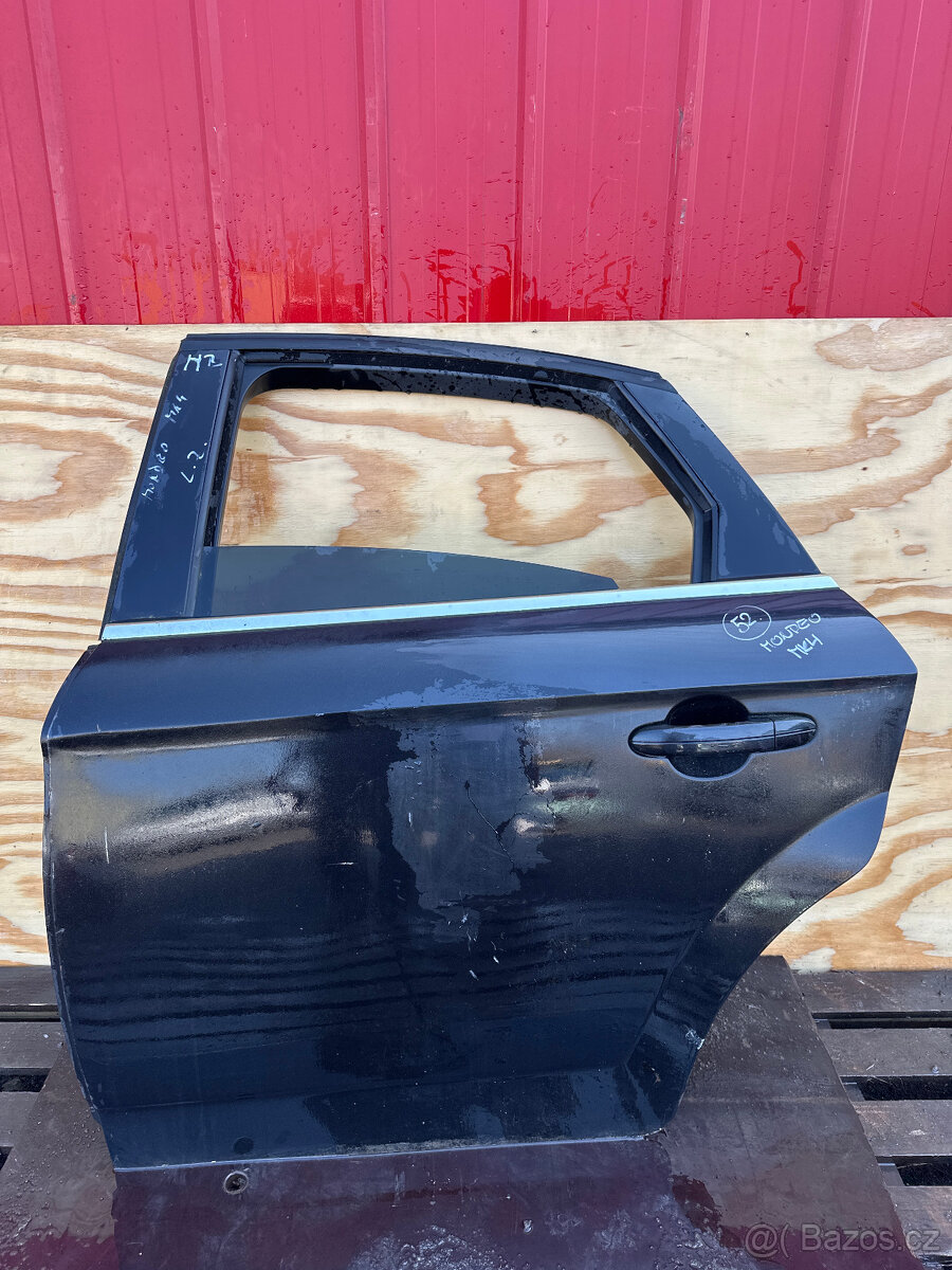 PRODÁM LEVÉ ZADNÍ DVEŘE FORD MONDEO MK4