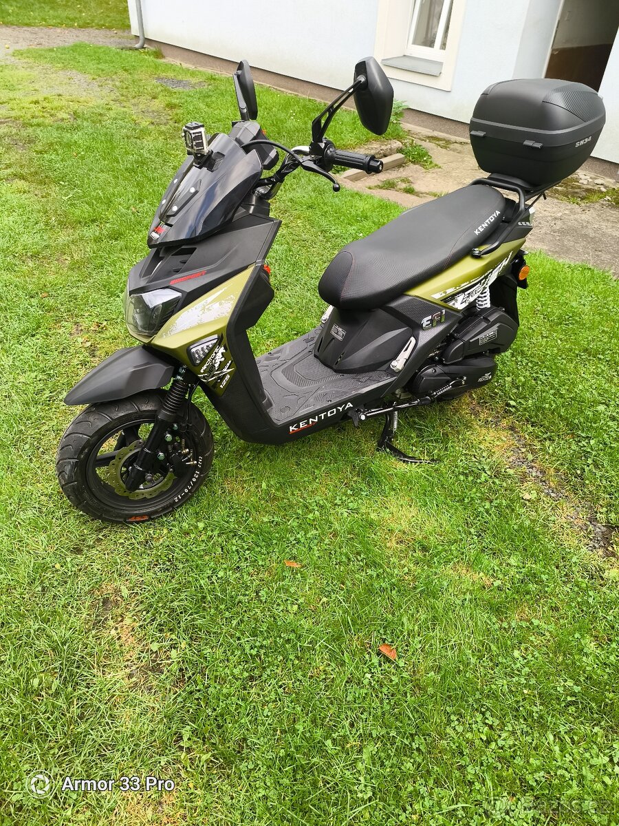 Skútr Keytona Rush nový