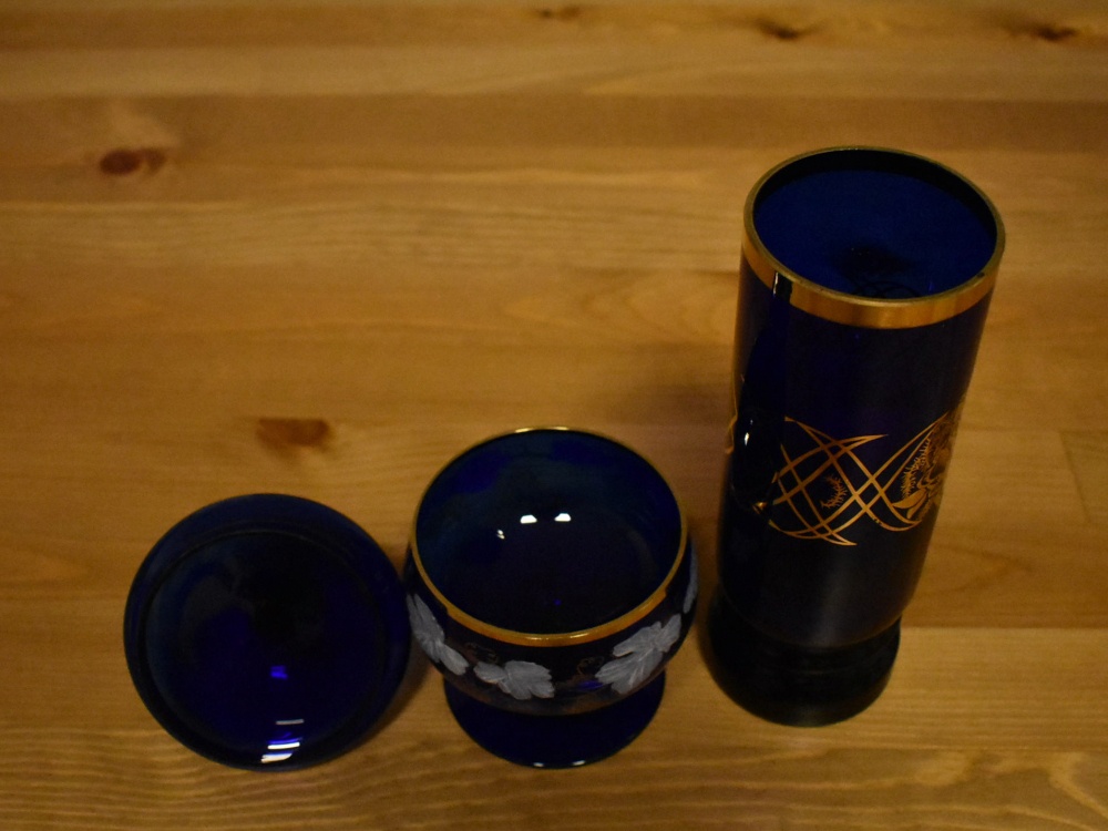 sklenička a cukřenka